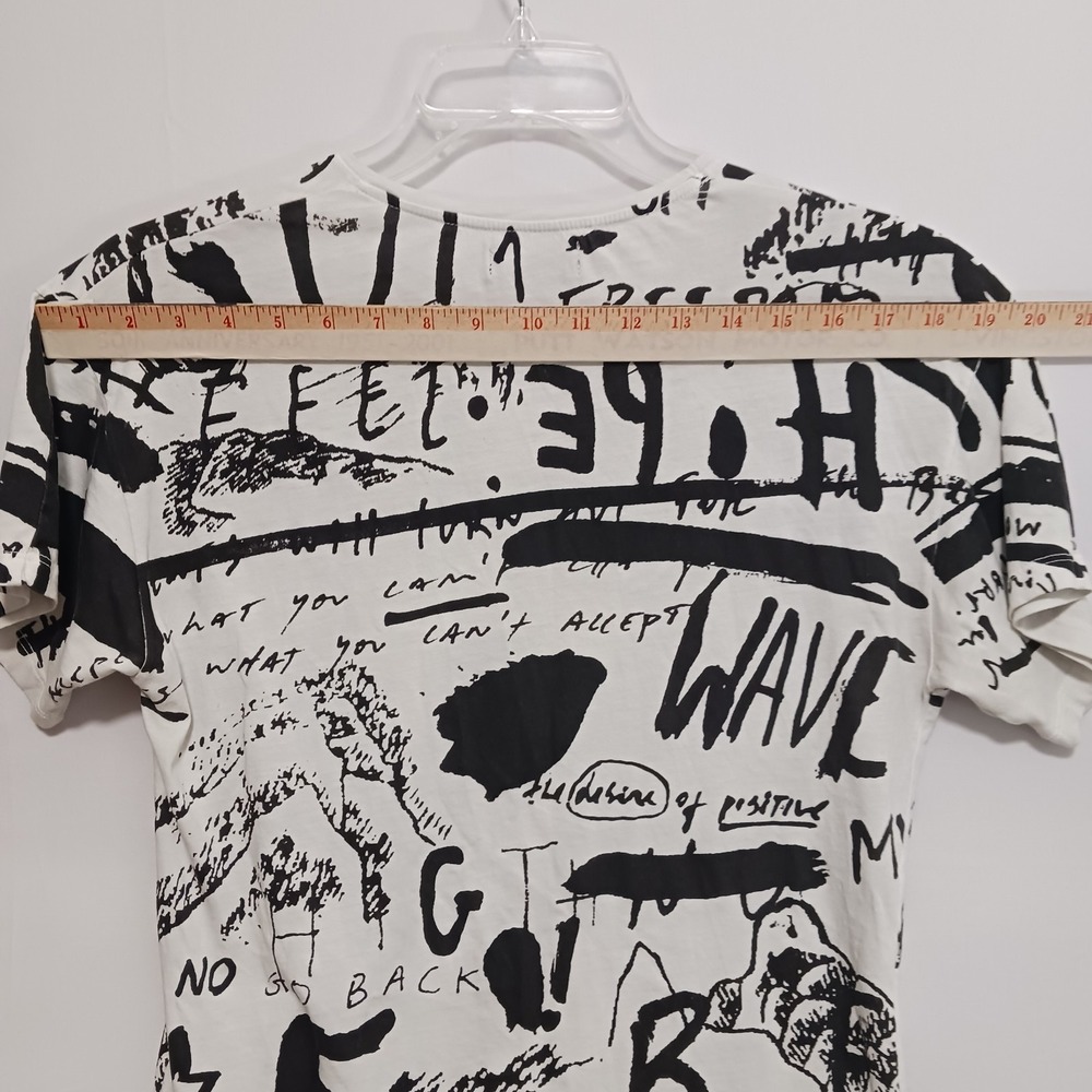 Zara Man White t-shirt with Black Graffiti Writing Sz S - Picture 7 of 9
